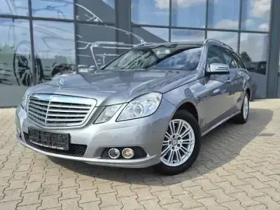 Gebraucht Mercedes E200 184 PS (135 kW) 2011 Andere Kombi