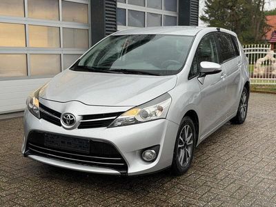 Second-hand Toyota Verso 111 CP (81 kW) 2017 Argintiu Monovolum