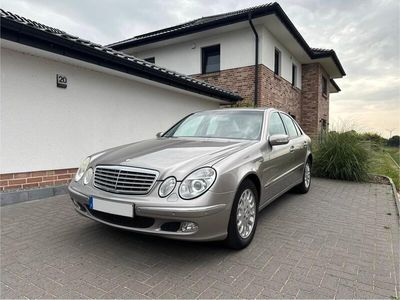 Mercedes E240