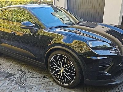Porsche Macan 4 Electric