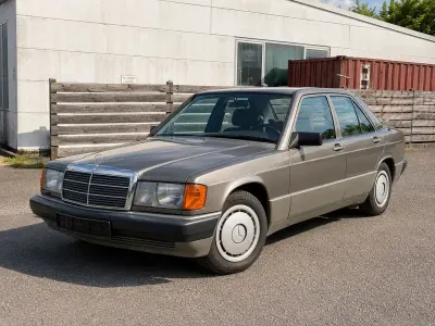 Gebraucht Mercedes 190 122 PS (89 kW) 1989 Grau Limousine