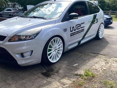 Gebraucht Ford Focus ST 226 PS (166 kW) 2009 Weiß Limousine