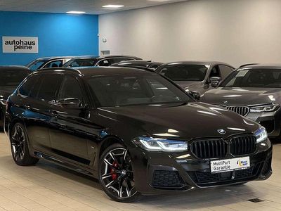 Saphirschwarz Gebraucht 2021 BMW 520 M Sport Kombi | 26.899 € (Etwas zu teuer)