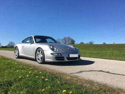 Porsche 911 Carrera 4