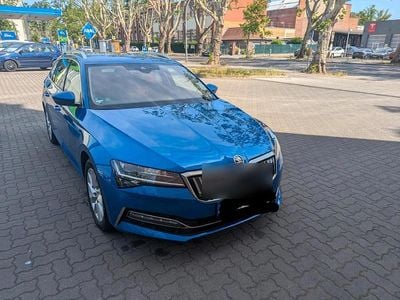 Gebraucht Skoda Superb 218 PS (160 kW) 2020 Blau Kombi