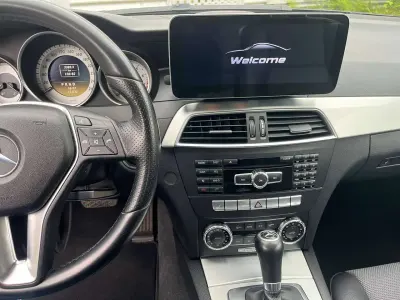 Gebraucht Mercedes C180 Avantgarde 156 PS (114 kW) 2011 Limousine