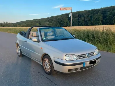 Gebraucht VW Golf Cabriolet Trendline 101 PS (74 kW) 1998 Silber Cabrio
