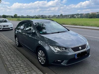 Gebraucht Seat Leon 105 PS (77 kW) 2014 Grau Kombi