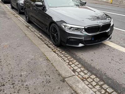 Gebraucht BMW 520 M Sport 190 PS (139 kW) 2020 Grau Kombi