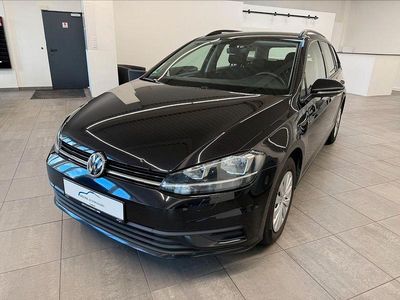 Second-hand VW Golf VII Trendline 110 CP (80 kW) 2017 Negru Break