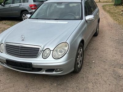 Mercedes E320