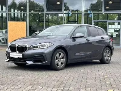 Gebraucht BMW 118 Advantage 140 PS (102 kW) 2020 Mineralgrau metallic Kleinwagen