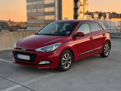 Gebraucht Hyundai i20 Turbo 120 PS (88 kW) 2017 Rot Kleinwagen