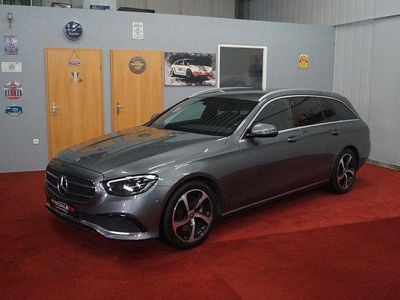 Grau Gebraucht 2020 Mercedes E220 Avantgarde Kombi | 27.990 € (Fairer Preis)