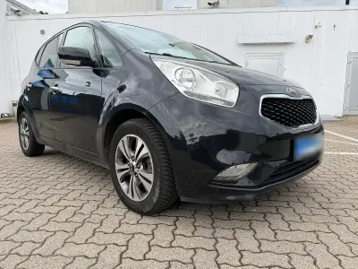 Gebraucht Kia Venga 125 PS (91 kW) 2015 Schwarz Kleinwagen