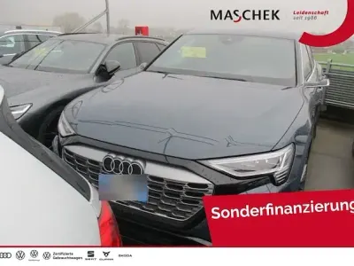 Gebraucht Audi Q8 Sportback e-tron S-Line 300 kW (408 PS) 2024 Plasmablau metallic SUV
