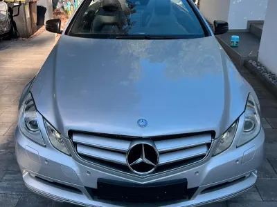 Gebraucht Mercedes E250 204 PS (150 kW) 2010 Silber Cabrio