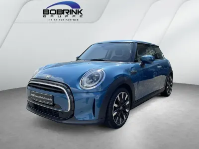 Gebraucht Mini Cooper Classic 136 PS (100 kW) 2021 Blau Kleinwagen