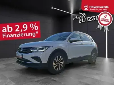 Gebraucht VW Tiguan Active 150 PS (110 kW) 2022 Pure white SUV