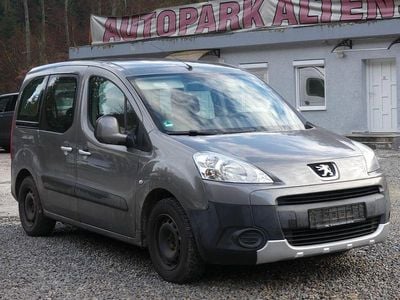 Gebraucht Peugeot Partner Tepee 92 PS (67 kW) 2010 Grau Van / Kleinbus