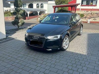 Gebraucht Audi A3 Ambition 110 PS (80 kW) 2014 Schwarz Limousine