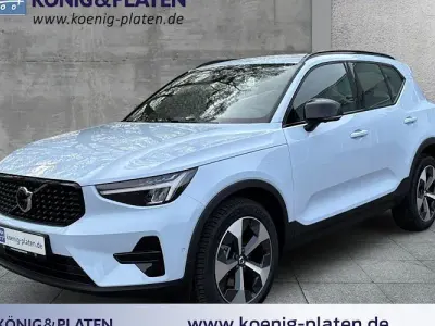 Neu Volvo XC40 Plus 197 PS (144 kW) 2026 Blau SUV