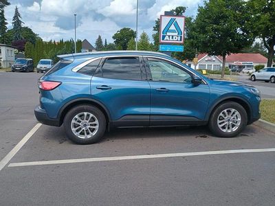 Blau Gebraucht 2022 Ford Kuga Titanium SUV | 20.100 € (Superpreis)