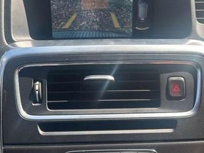 Second-hand Volvo V60 Momentum 179 CP (131 kW) 2012 Negru Break