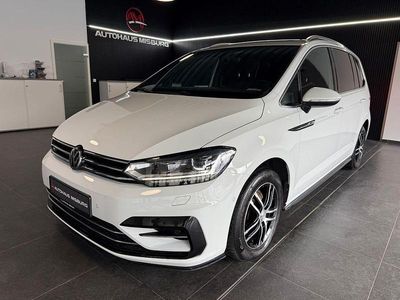 Pure white Gebraucht 2019 VW Touran Highline Van / Kleinbus | 24.290 € (Etwas zu teuer)