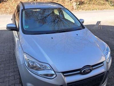 Gebraucht Ford Focus Trend 105 PS (77 kW) 2012 Silber Kombi