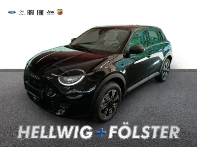 Neu Fiat 600 Pop 145 PS (106 kW) 2026 Schwarz SUV
