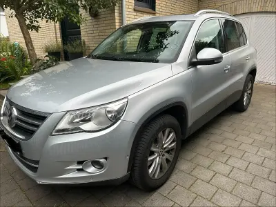 Gebraucht VW Tiguan 170 PS (125 kW) 2009 Silber SUV