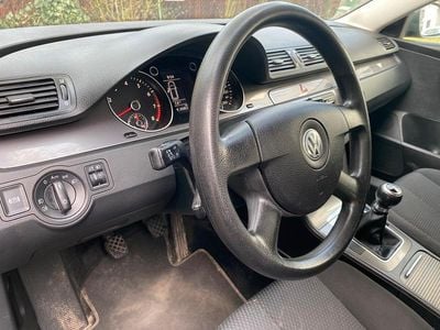 Gebraucht VW Passat 122 PS (89 kW) 2009 Kombi