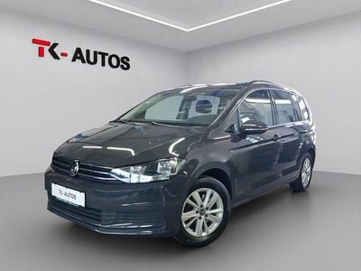 Gebraucht VW Touran Comfortline 150 PS (110 kW) 2022 Uranograu/cinza urano Van / Kleinbus