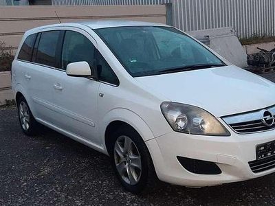 Gebraucht Opel Zafira Design Edition 110 PS (80 kW) 2011 Schneeweiss/summitwhite/arctic Van / Kleinbus