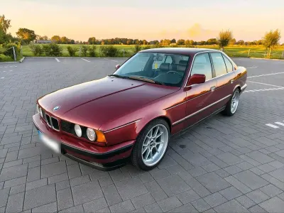 Gebraucht BMW 535 211 PS (155 kW) 1990 Rot Limousine