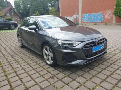 Gebraucht Audi A3 S-Line 150 PS (110 kW) 2025 Grau Kombi