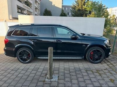 Second-hand Mercedes GL63 AMG AMG 557 CP (409 kW) 2014 Negru SUV