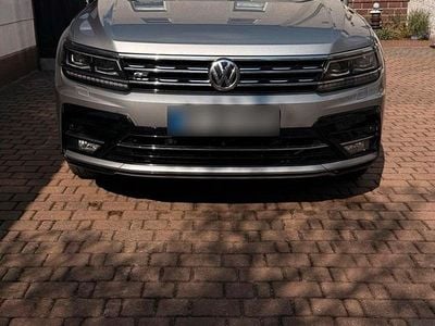 Usata VW Tiguan R-line 239 CV (175 kW) 2019 Argento SUV