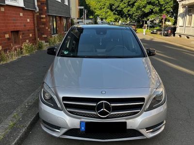Mercedes B220