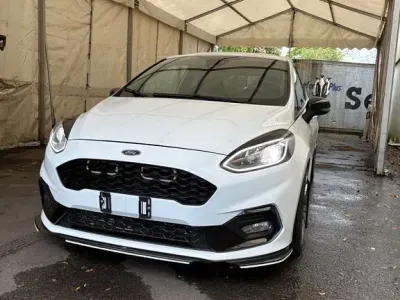 Gebraucht Ford Fiesta ST 200 PS (147 kW) 2019 Weiß Kleinwagen