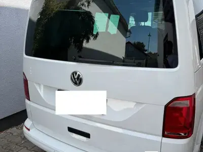 Gebraucht VW Multivan 114 PS (83 kW) 2019 Schwarz Van / Kleinbus