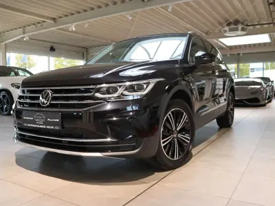 Gebraucht VW Tiguan Elegance 245 PS (180 kW) 2021 Schwarz SUV