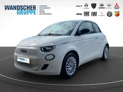 Neu Fiat 500e Red 86 kW (118 PS) 2025 Weißschwarz Kleinwagen
