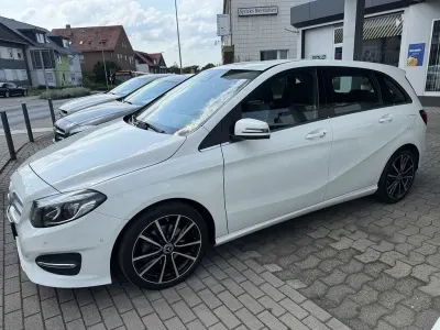 Gebraucht Mercedes B180 122 PS (89 kW) 2016 Weiß Kleinwagen