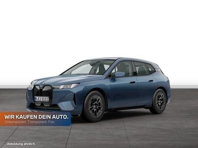 Second-hand BMW iX 300 kW (408 CP) 2025 Albastru SUV