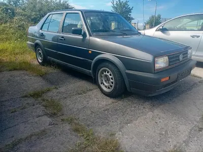 Gebraucht VW Jetta 55 PS (40 kW) 2026 Grau Limousine