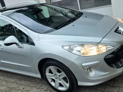 Gebraucht Peugeot 308 SW Premium 156 PS (114 kW) 2010 Silber Kombi