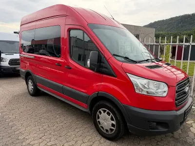 Gebraucht Ford Transit 131 PS (96 kW) 2018 Rot Limousine