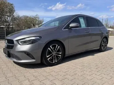 Gebraucht Mercedes B200 317 PS (233 kW) 2024 Grau Kleinwagen